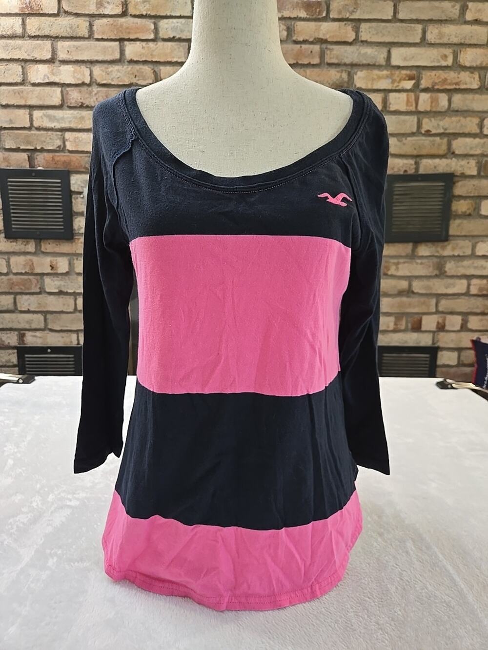 Hollister California Y2K Striped 3/4 Sleeve Tee Shirt Womans Sz Sm Coastalcore